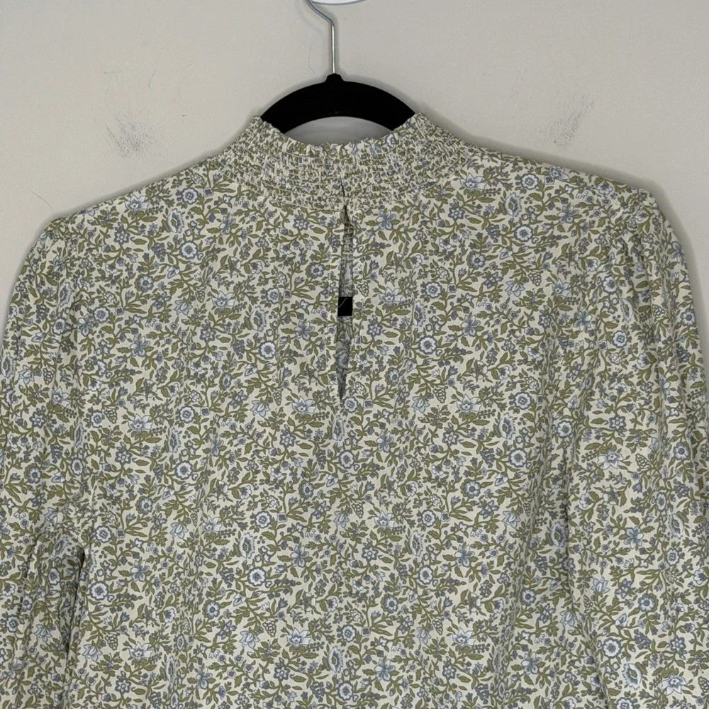 Hyacinth House Floral Smocked Mock Neck Blouse Green‎ Medium Long Sleeve Puff - Picture 9 of 9